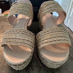 Schultz Platform beige leather back strap Metallic thread 3 " wedge